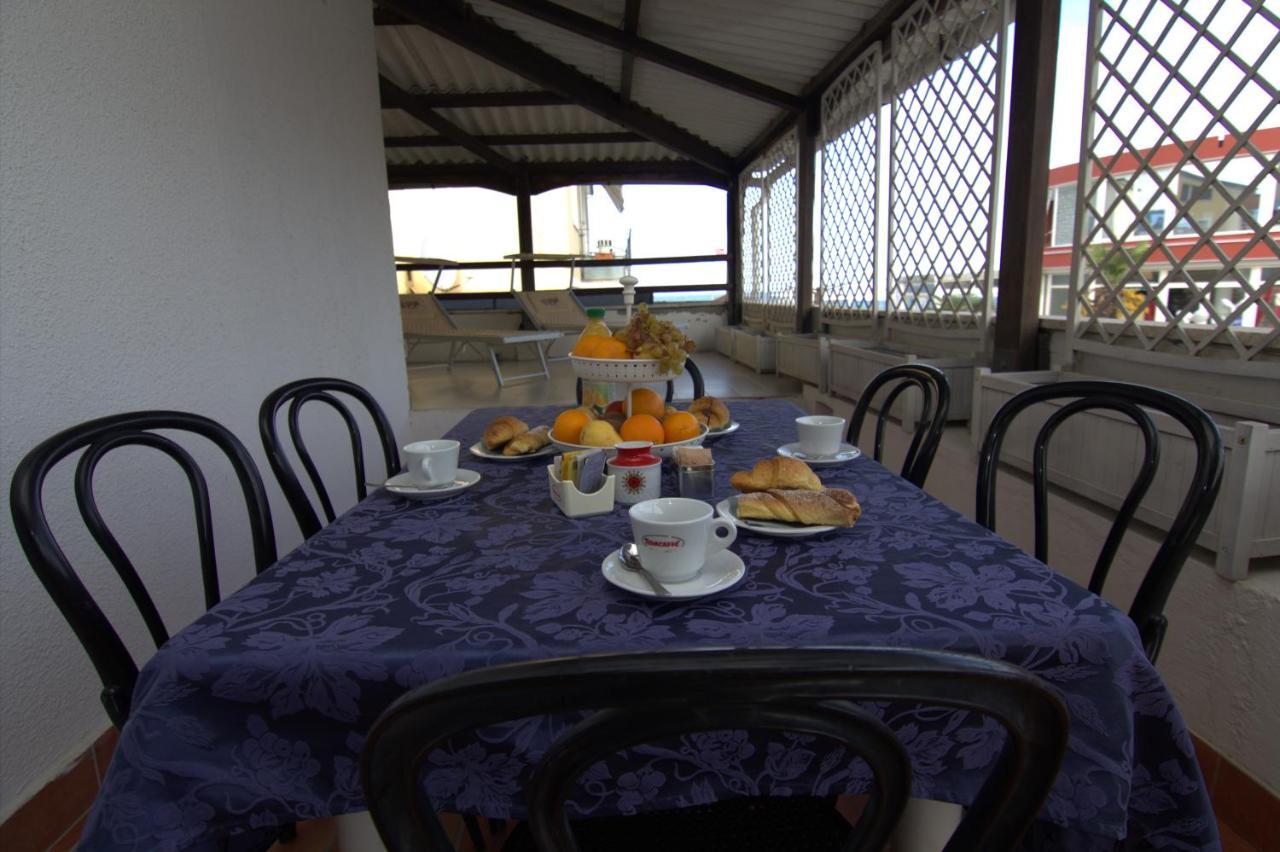 Casa Vacanze Gigli Numana Exterior foto